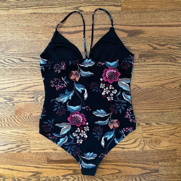 Charlotte Russe Boho Cottagecore Rose Floral Plunge Bodysuit - Picture 10 of 13